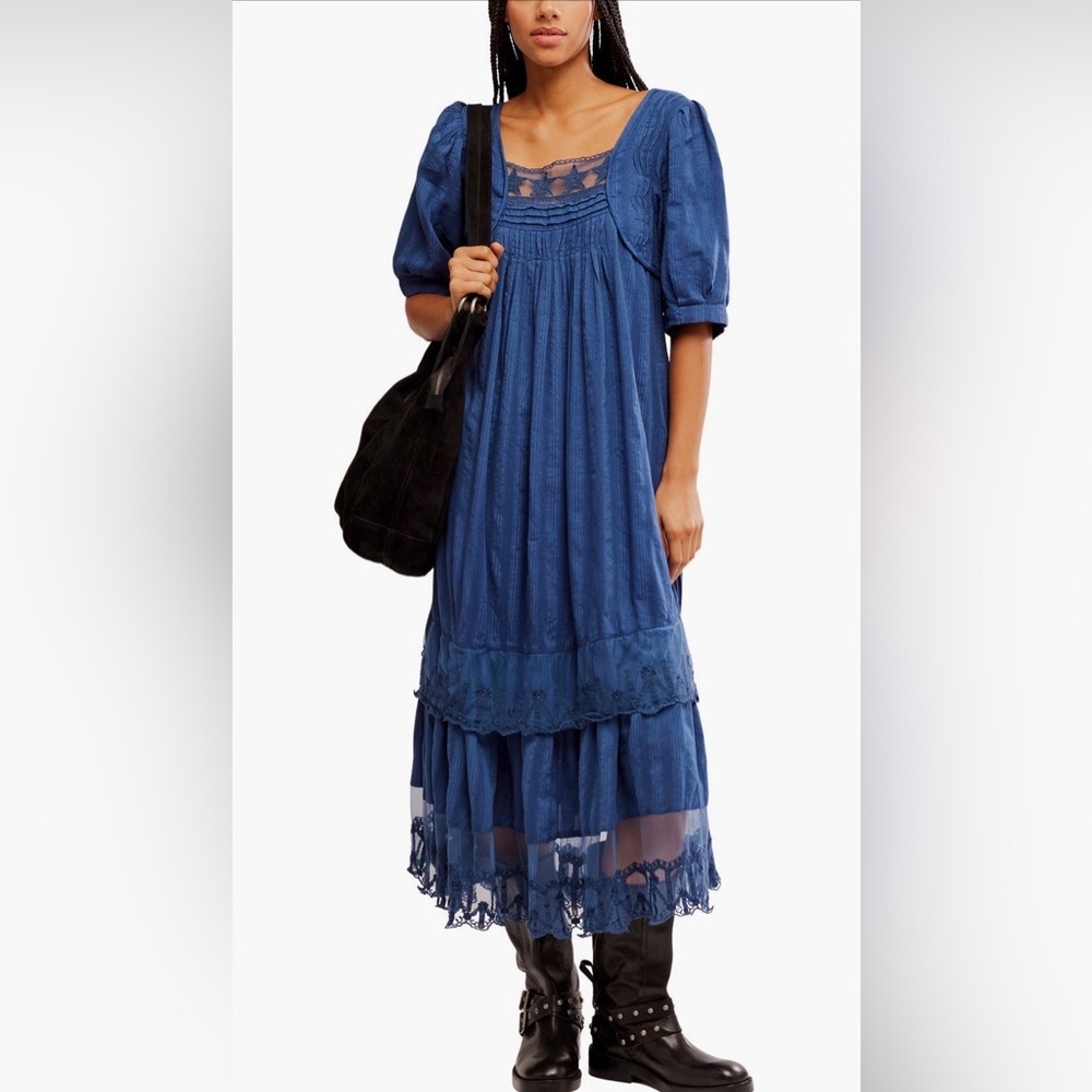 Calder Smocked Midi Dress NWOT skipper blue - Picture 1 of 8